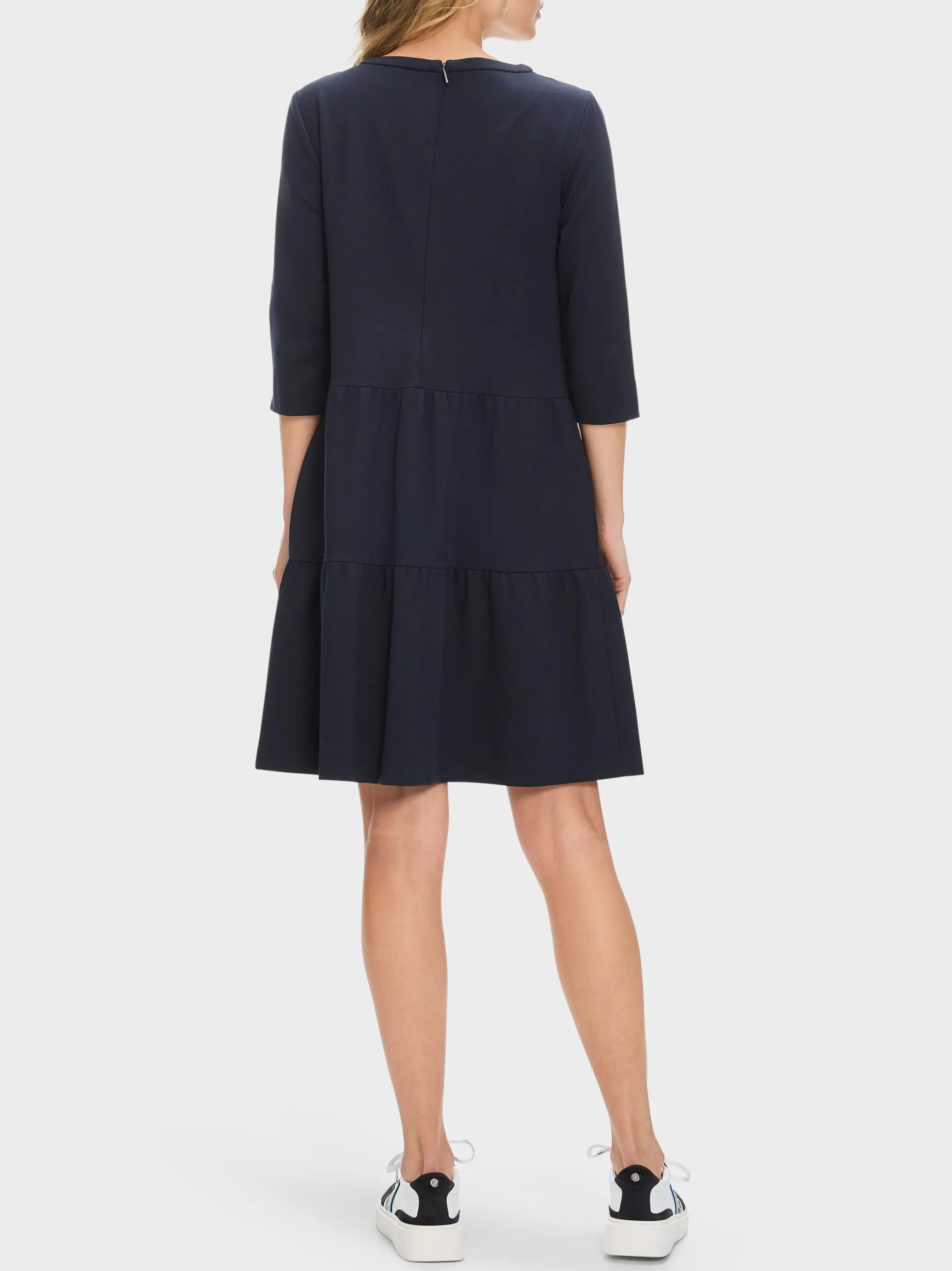 JERSEYKLEID MIT STUFENVOLANTS-Marc Cain Best