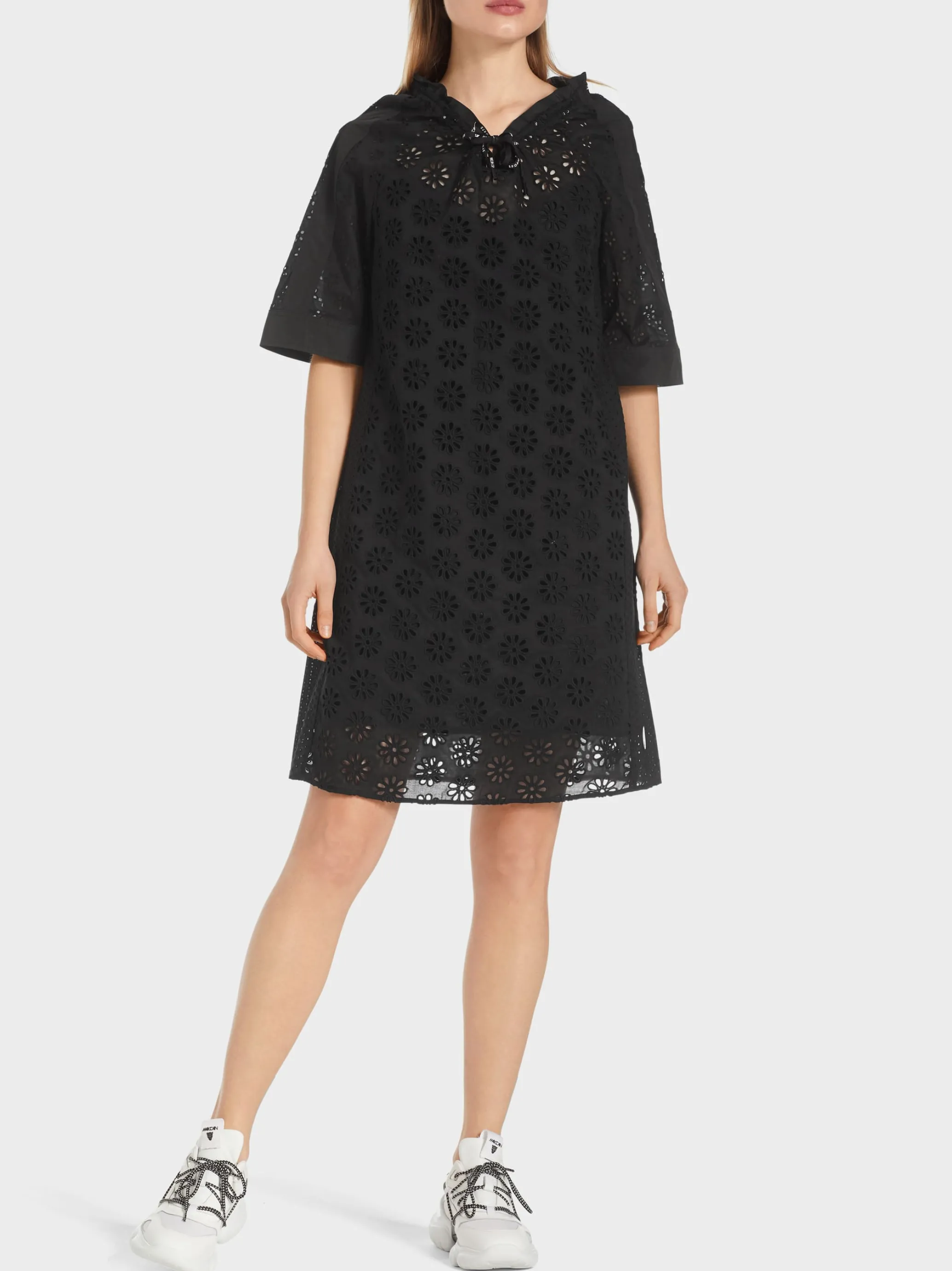KLEID MIT LOCHSTICKEREI-Marc Cain Clearance