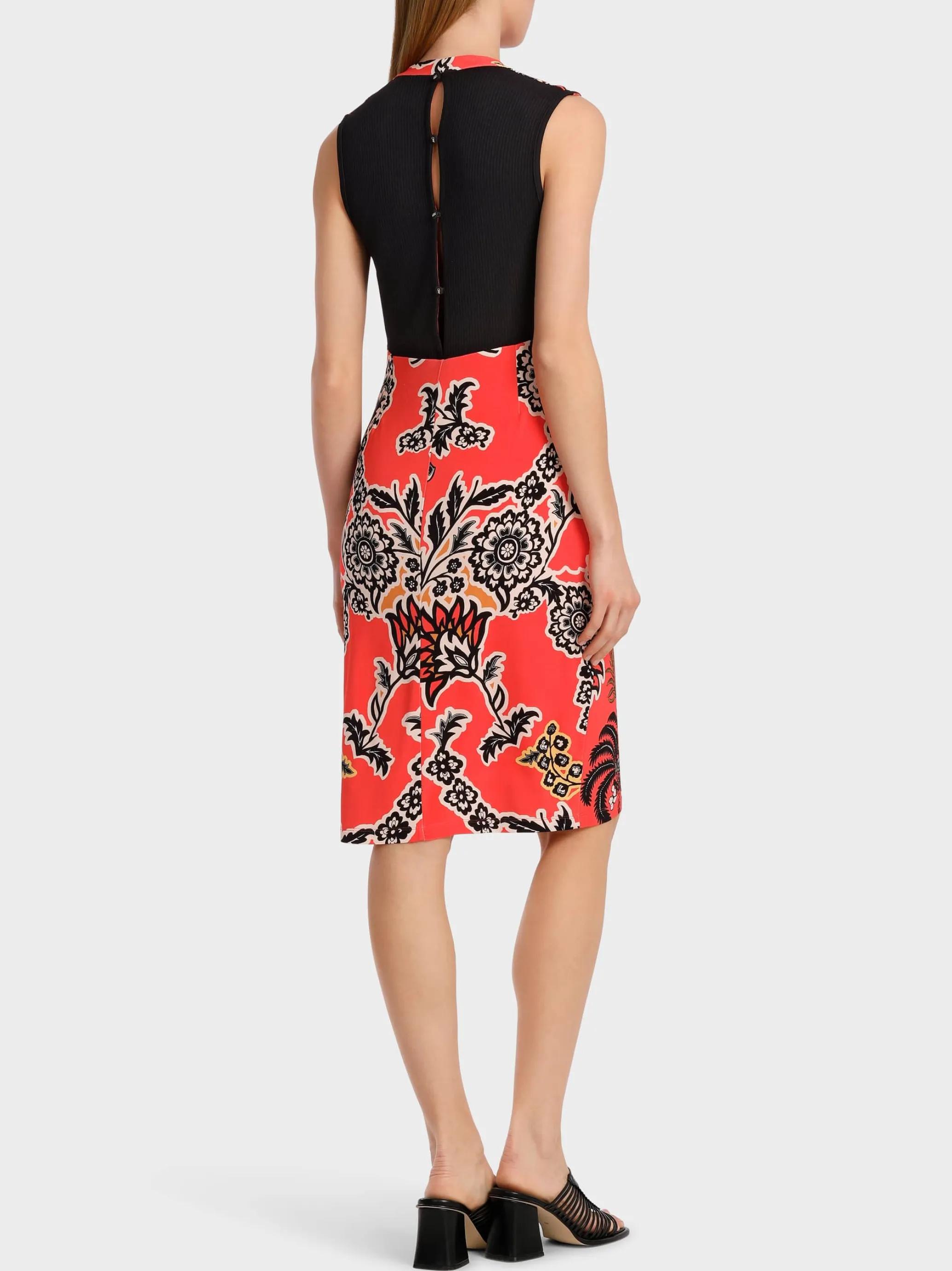KÖRPERNAHES KLEID AUS VISKOSESTRETCH-Marc Cain Discount
