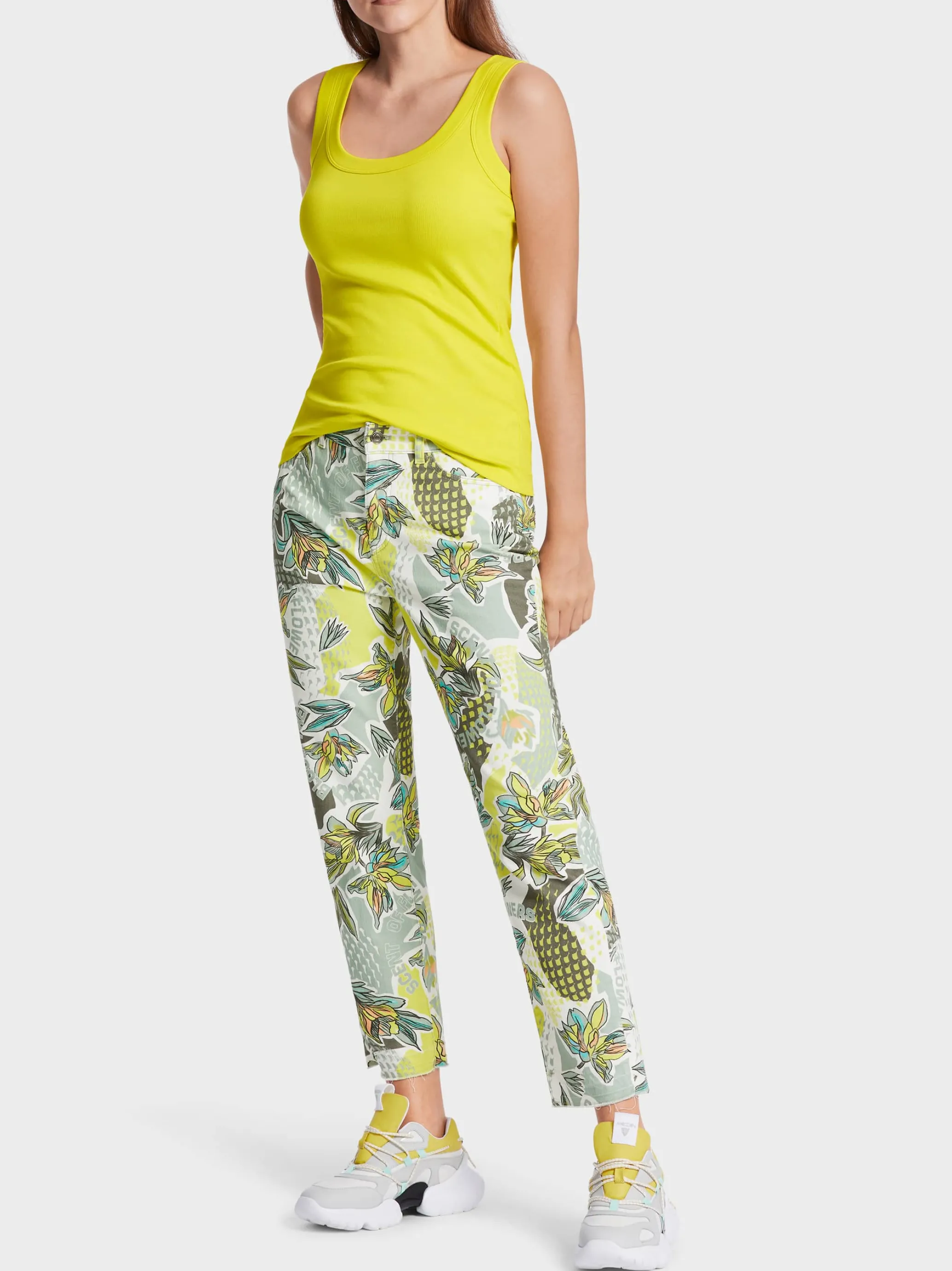 KÖRPERNAHES, ÄRMELLOSES TOP-Marc Cain Flash Sale