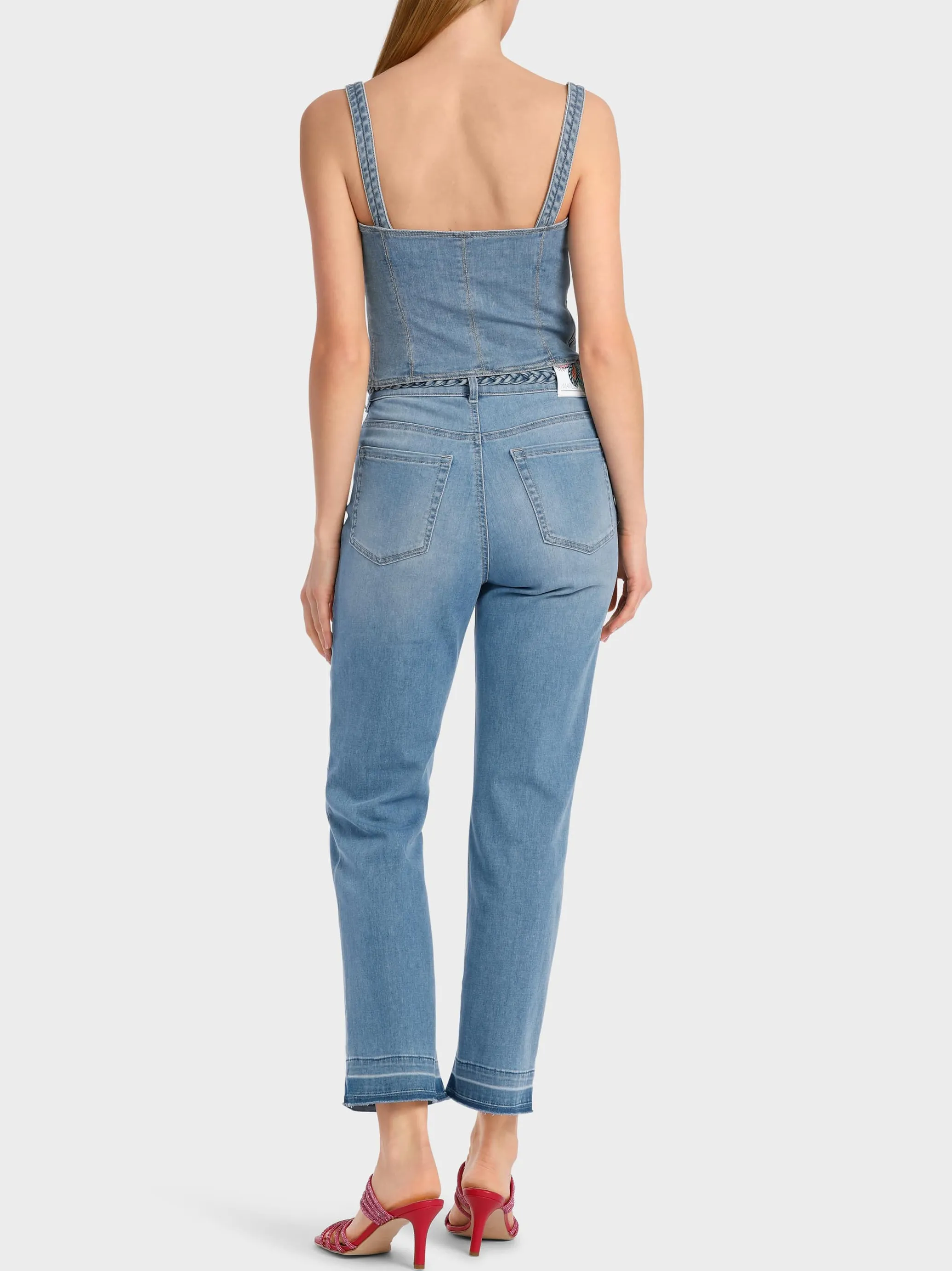 MODELL FYLI JEANS “RETHINK TOGETHER”-Marc Cain Hot