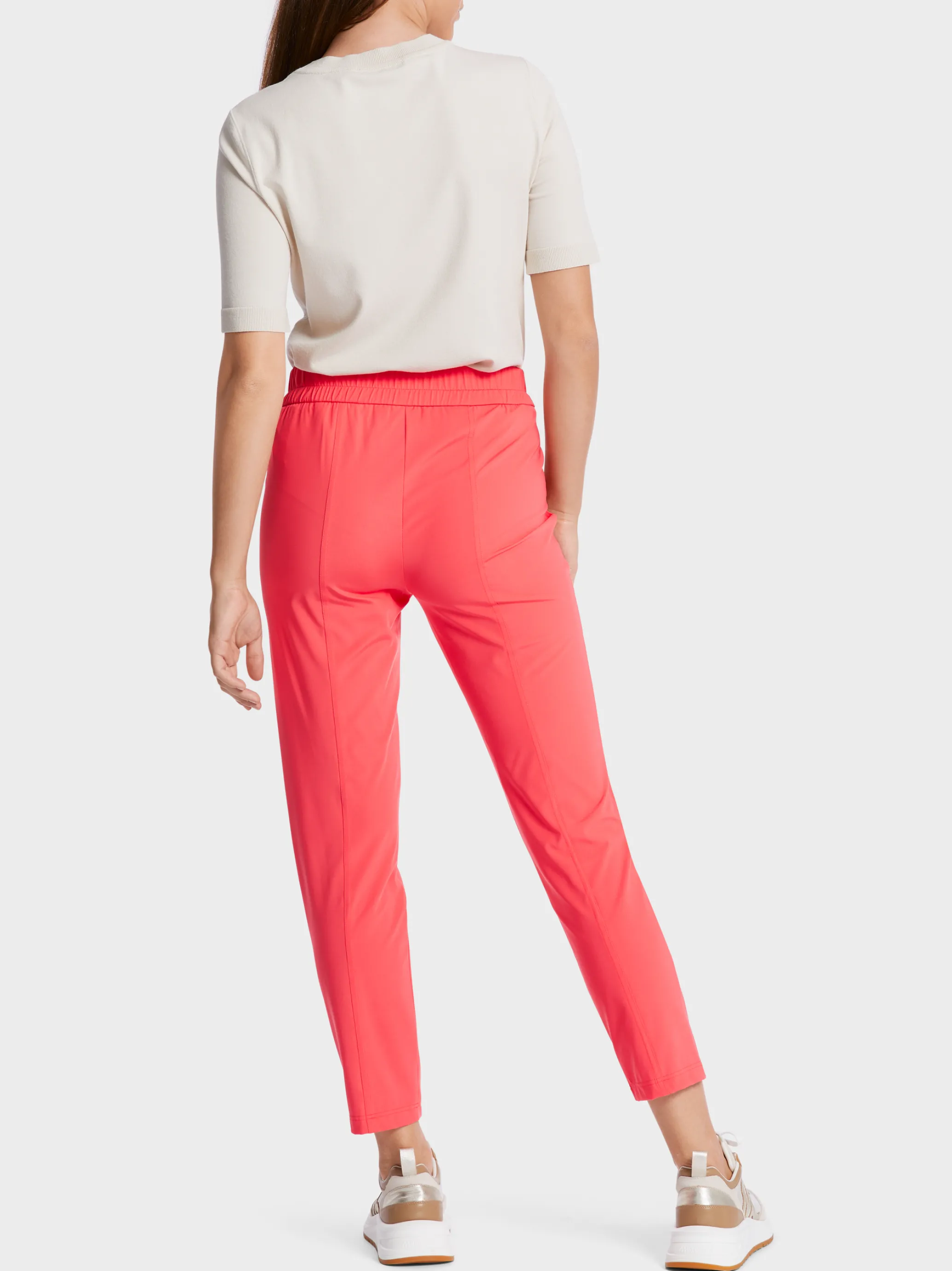 MODELL RHODOS IM JOGSTYLE-Marc Cain Discount