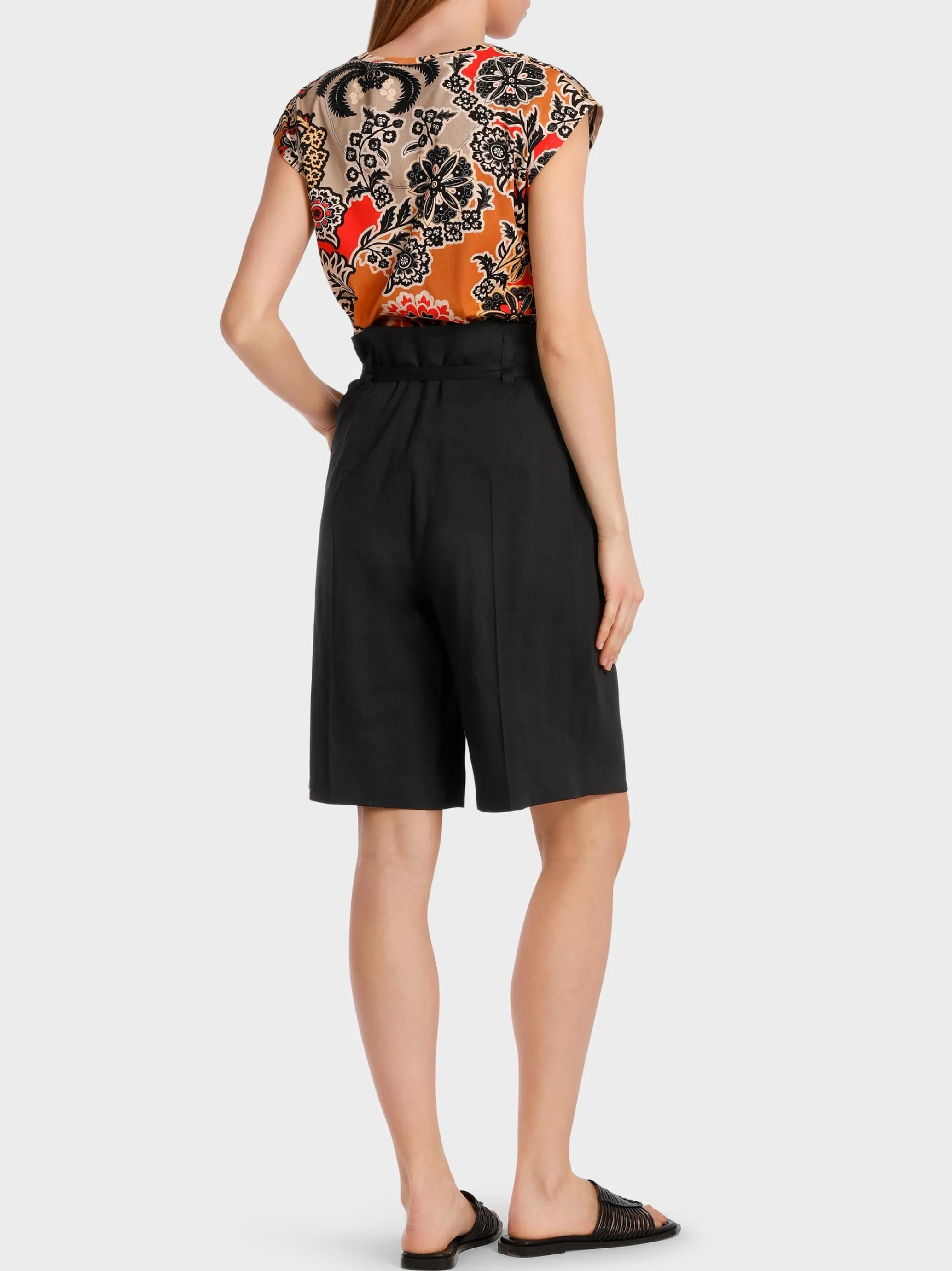 MODELL WICHITA – HOSE IM PAPERBAG-STYLE-Marc Cain Best