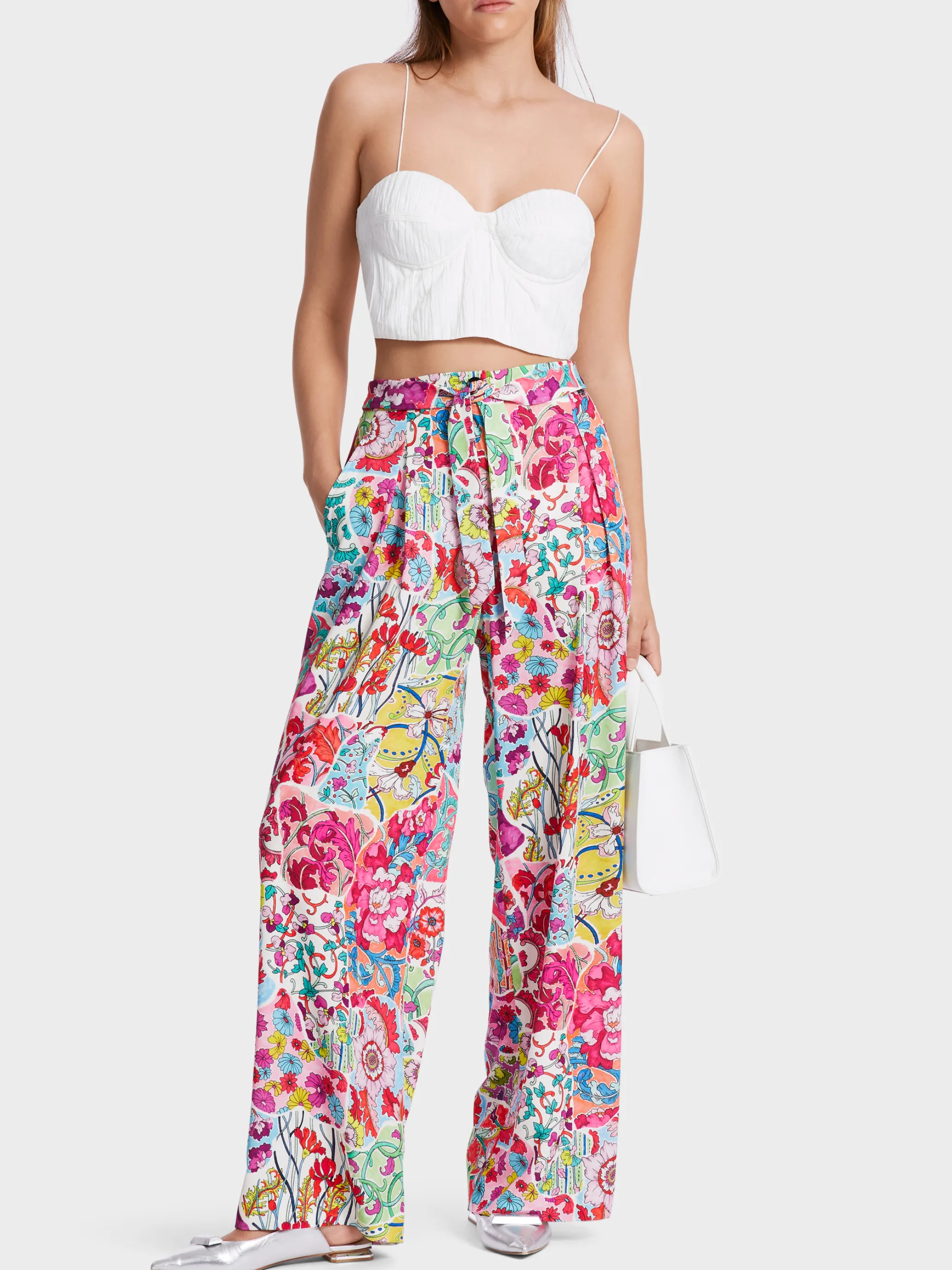 MODELL WICHITA IM BLUMEN-DESSIN-Marc Cain Hot