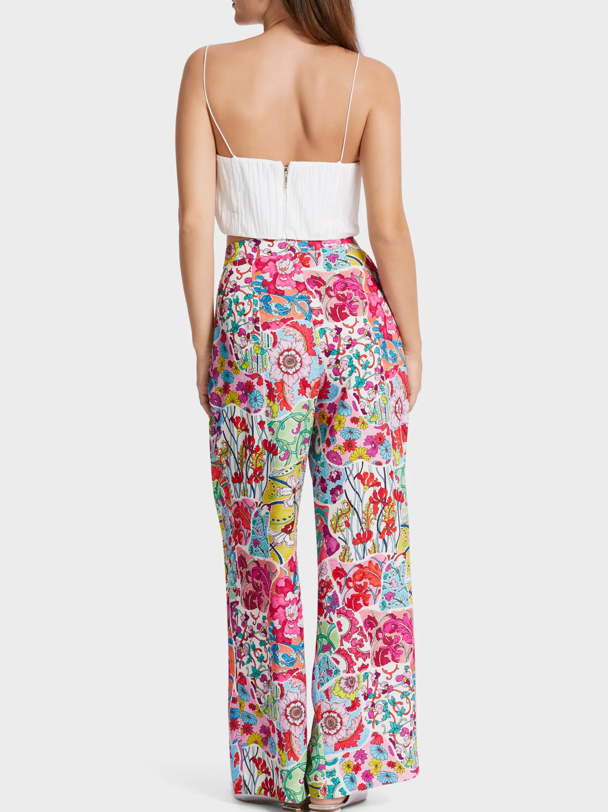 MODELL WICHITA IM BLUMEN-DESSIN-Marc Cain Hot
