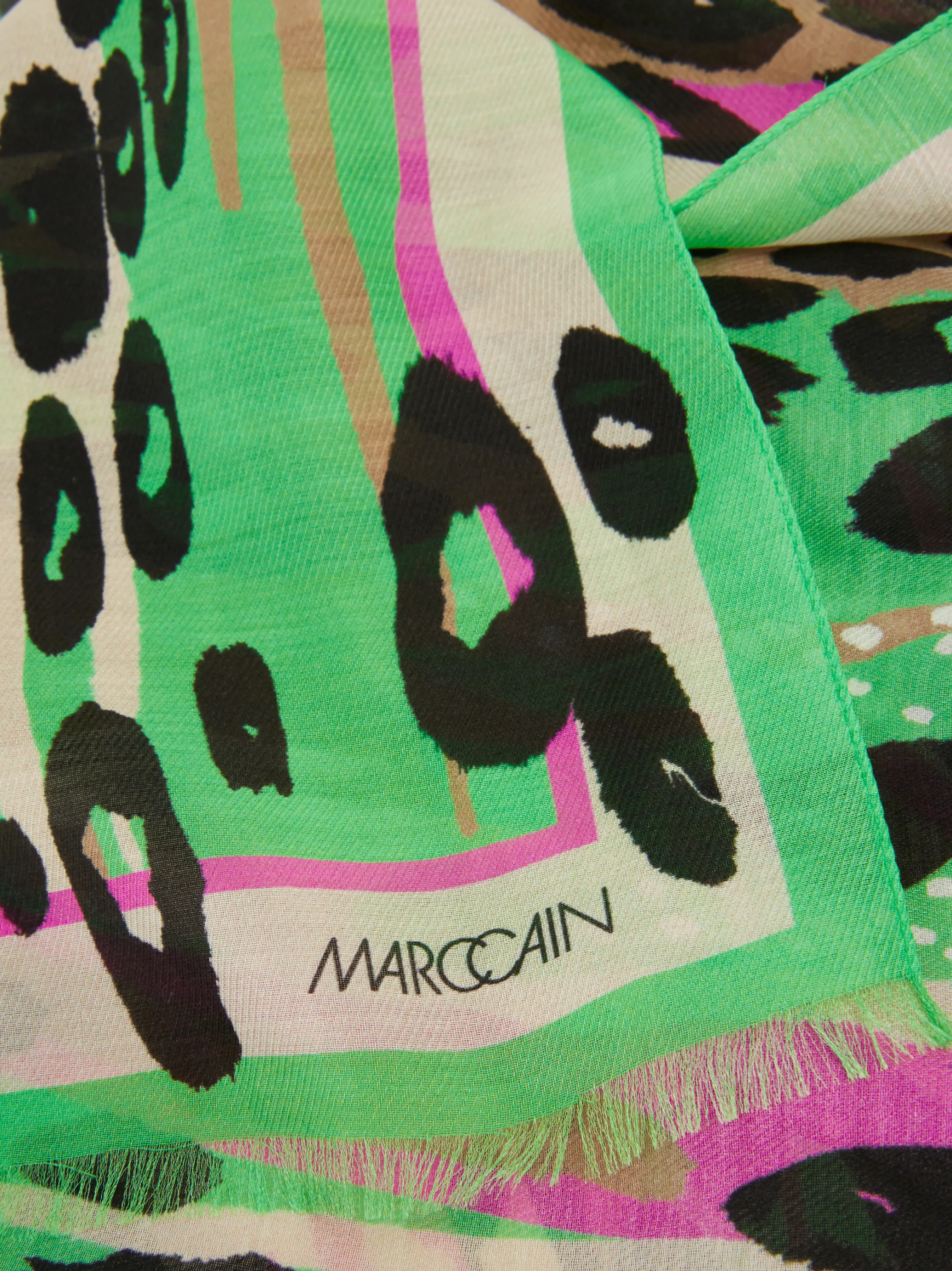 SCHAL MIT INTENSIVER FARBGEBUNG-Marc Cain Store