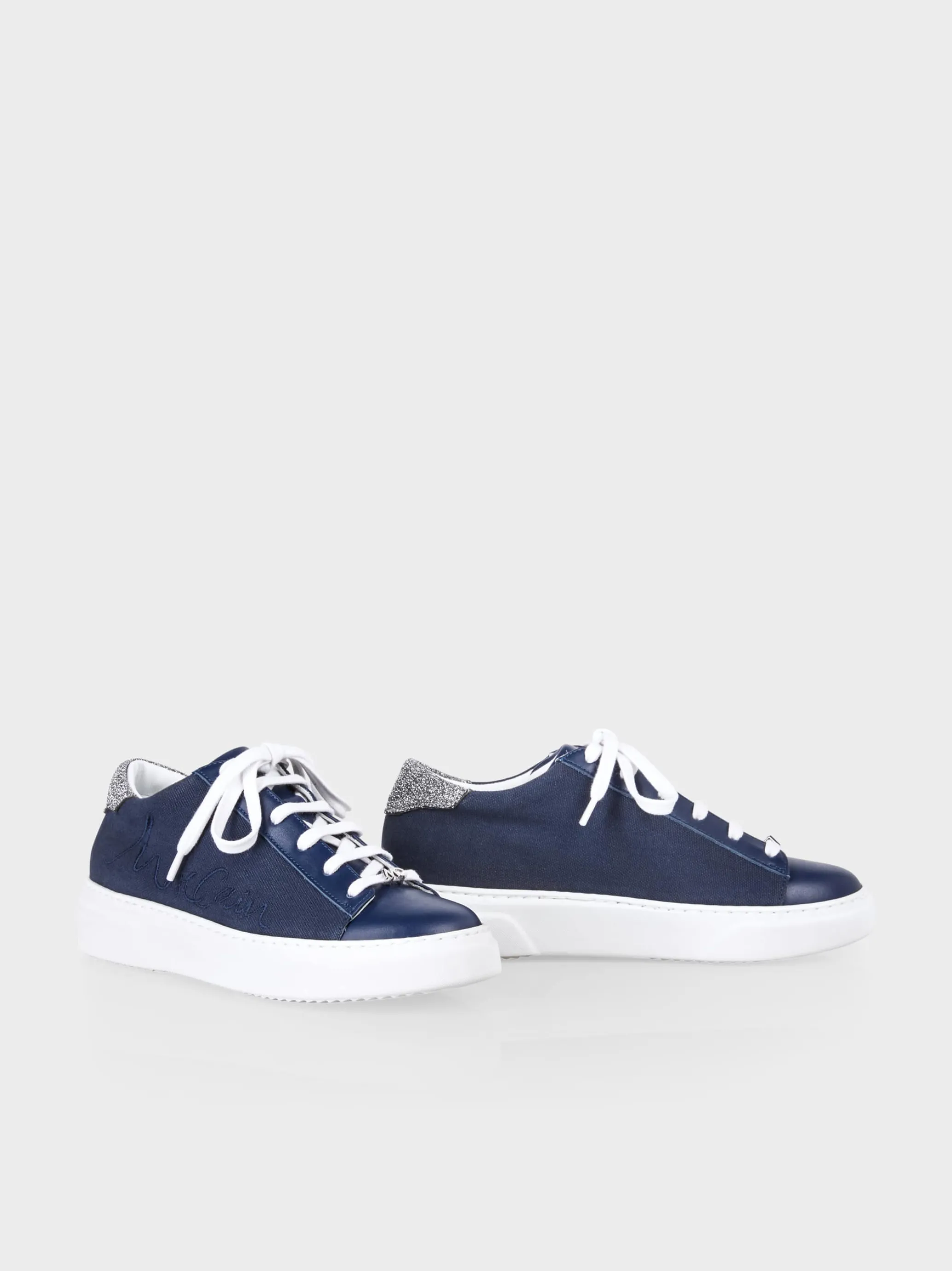 SNEAKERS MIT SCHRIFTZUG-Marc Cain Store