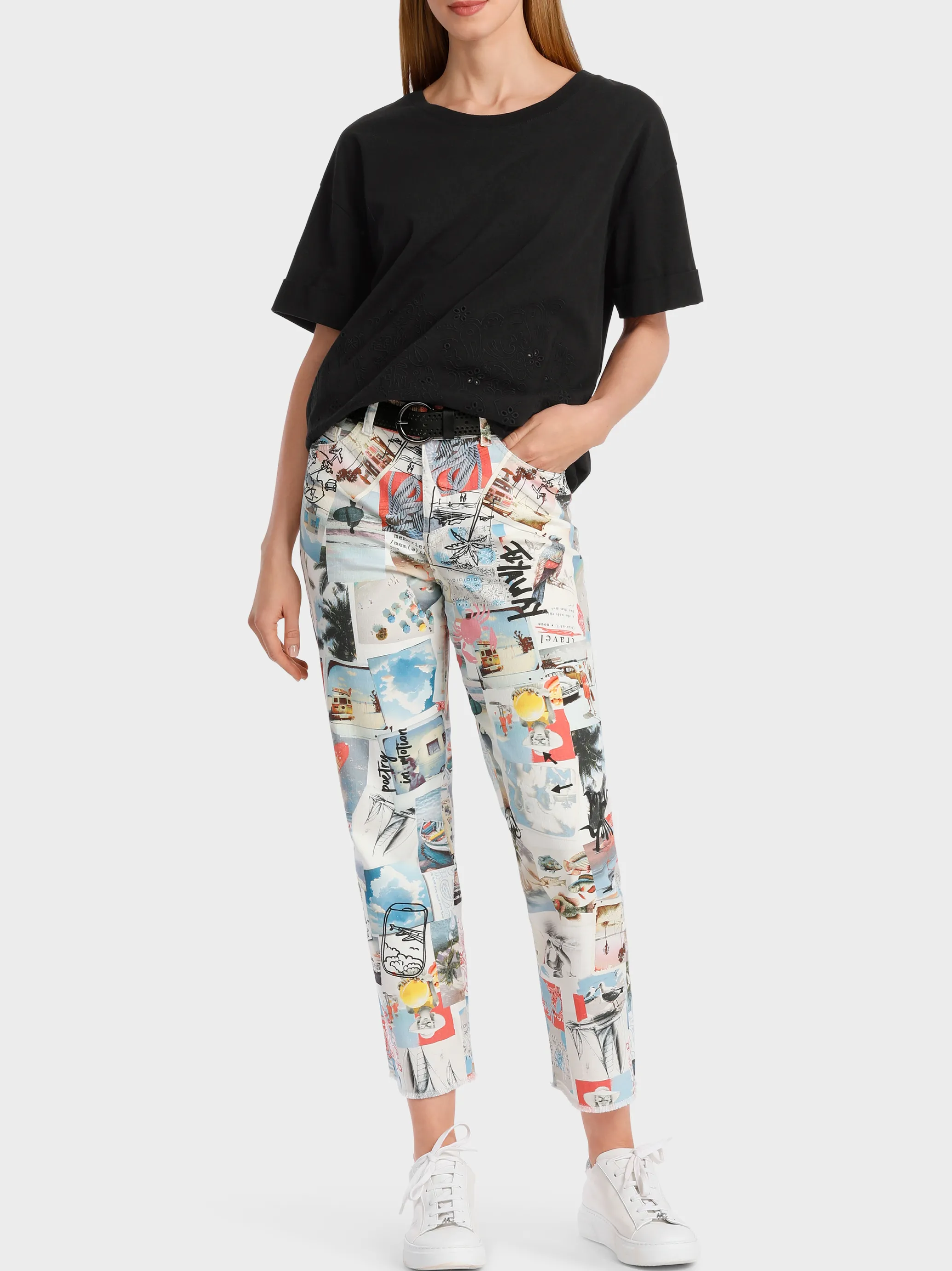 T-SHIRT MIT LOCHSTICKEREI-Marc Cain Flash Sale